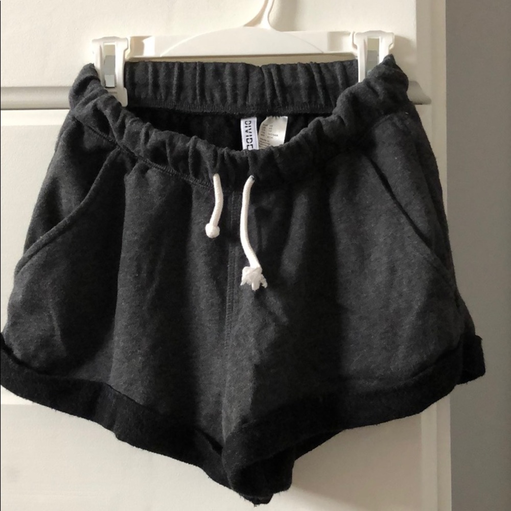 H&M Divided Sweatshorts
